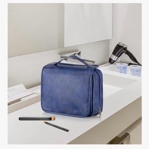 Elviros Hanging Blue Waterproof Toiletry Bag